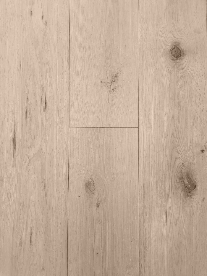 Boston Unfinished Engineered Oak Flooring - ABCD Grade – 15/4 × 190 × 1900mm