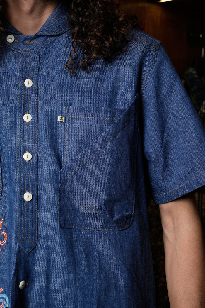 AK/PR/LOT2/SHRT053 Cargo 4-pocket workwear half-sleeve shirt with large embroidered Dragon motif - INDIGO