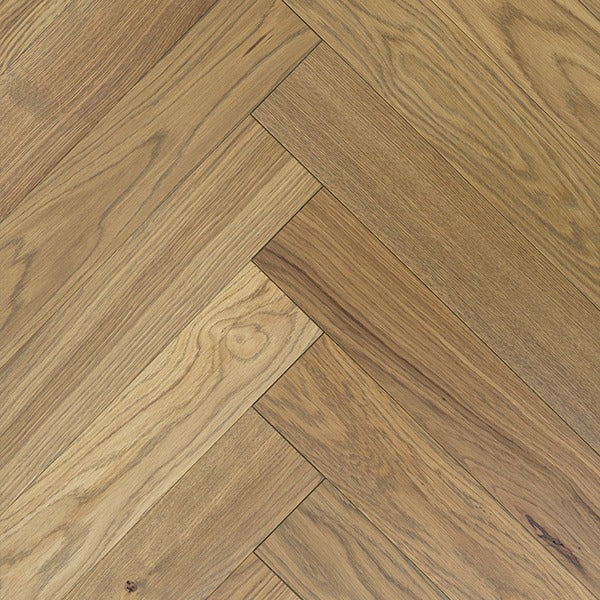 Staki Ely Herringbone Rustic LED Oil (0.80sqm pack)