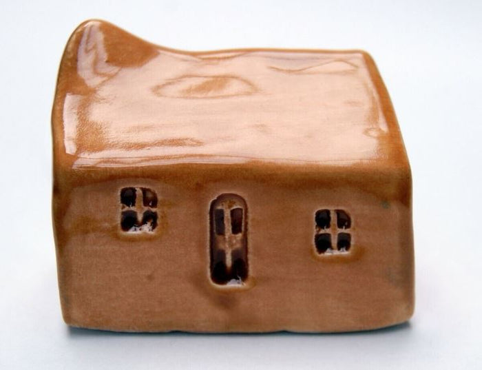 Glenshee Pottery - Wee Bothy with box (Various colours available)