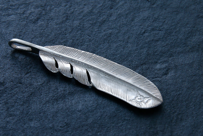 P-001R FEATHER (L)