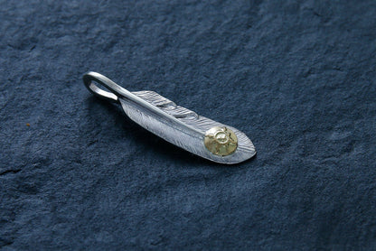 P-005R FEATHER WITH K18 (S)