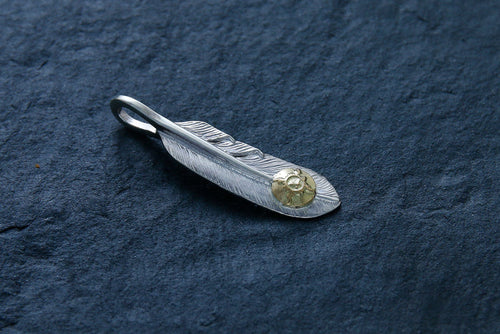 P-005R FEATHER WITH K18 (S)