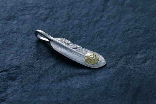 P-005R FEATHER WITH K18 (S)