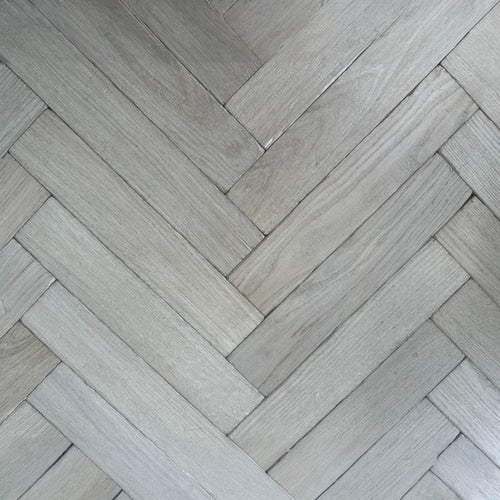 Prime Grade Solid Oak Overlay Blocks – Unfinished, Tumbled/Distressed 10x60x300mm (2.16m2 pack)