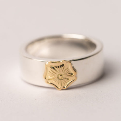 R-221 K18 Indian flower 8mm flat ring