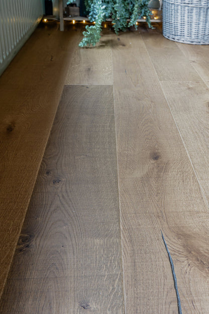 V4 Urban Nature Plank Amberwood flooring — image 3